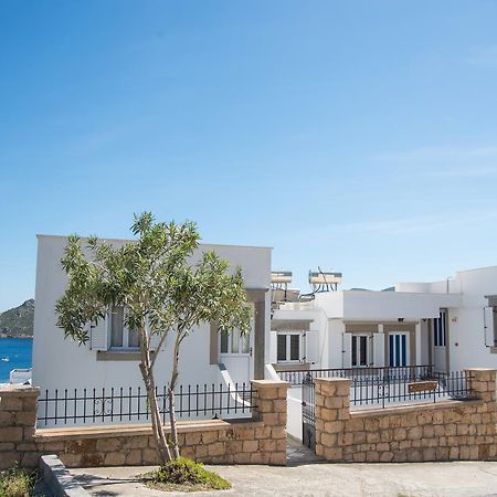Captain Manos Studio Apartments Grikos Bay  Extérieur photo