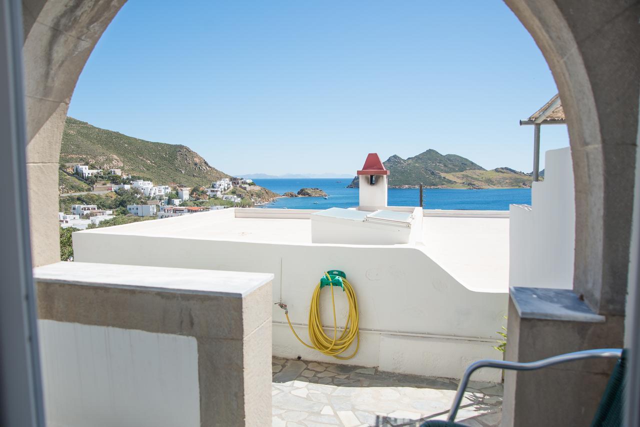 Captain Manos Studio Apartments Grikos Bay  Extérieur photo