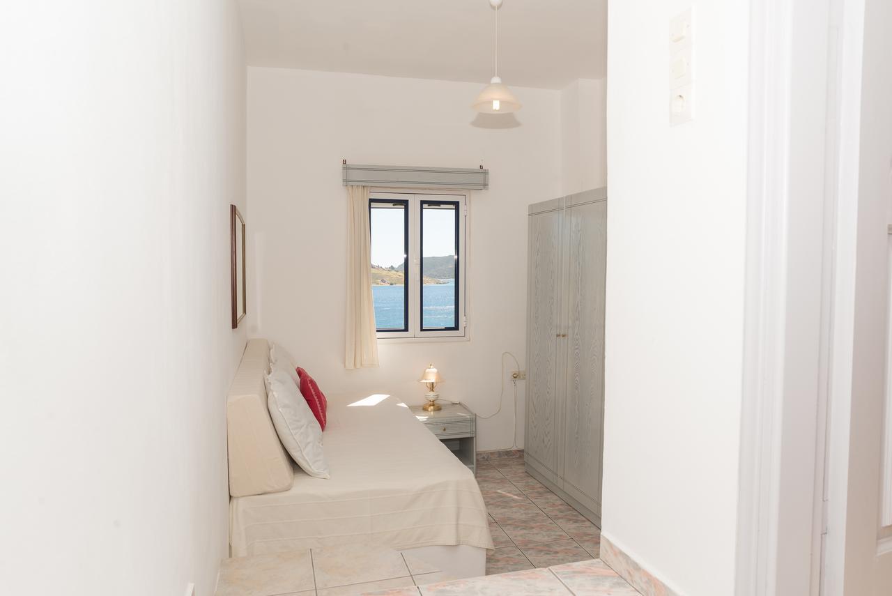 Captain Manos Studio Apartments Grikos Bay  Extérieur photo
