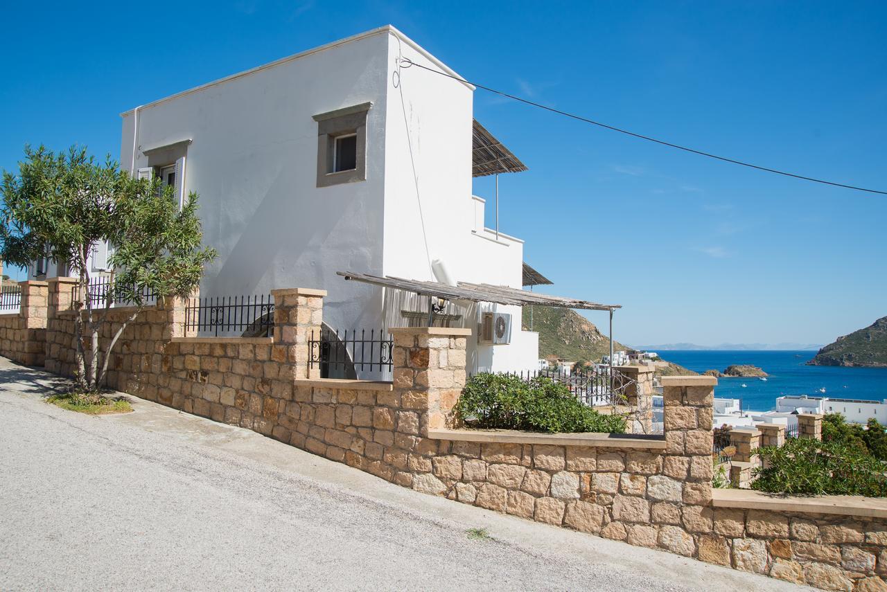 Captain Manos Studio Apartments Grikos Bay  Extérieur photo